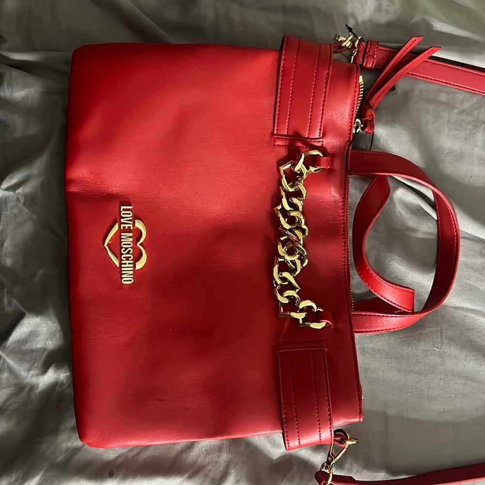 Beautiful love moschino bag